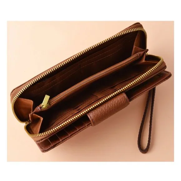 Fossil Madison Zip Clutch Leather Wallet w/ Wristlet Strap - Medium Brown - NWT - Picture 3 of 5